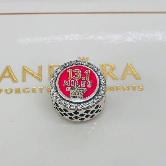 ✨🔥Disney RunDisney Pandora Princess Half Marathon Weekend 13.1 Tiana.Charm - Picture 3 of 5